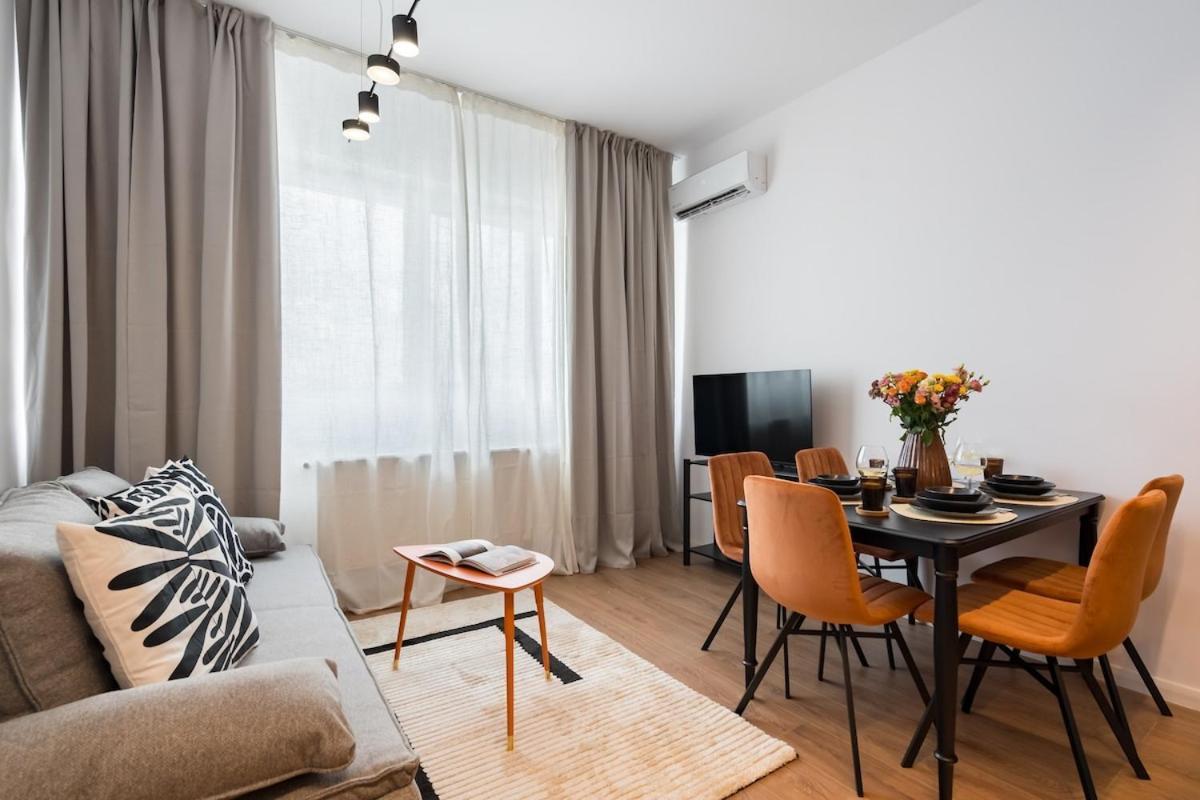 Apartament Stunning Views 2br Flat - Location - Terrace *