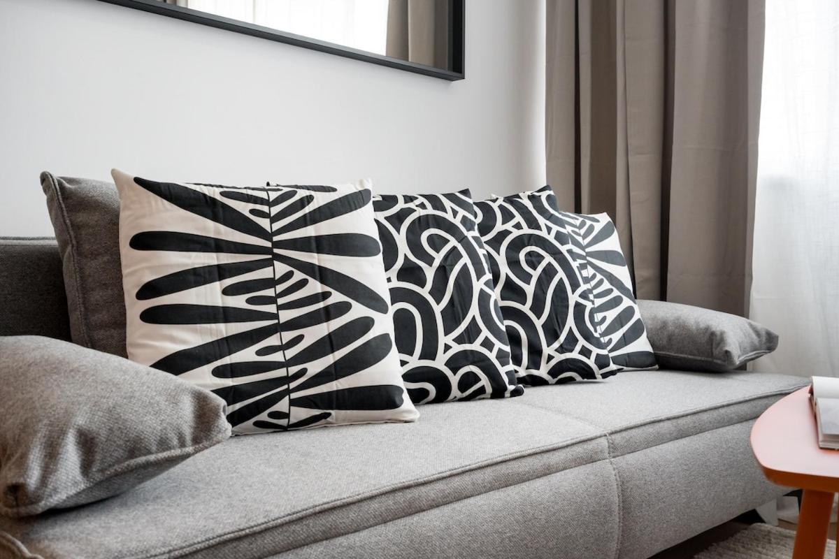 Apartament Stunning Views 2br Flat - Location - Terrace Bucureşti