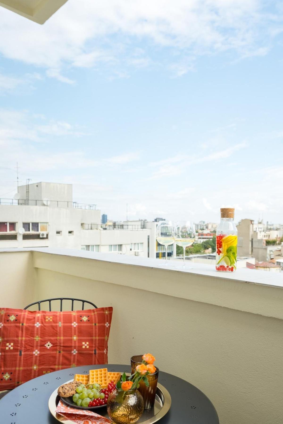 Stunning Views 2br Flat - Location - Terrace Apartament